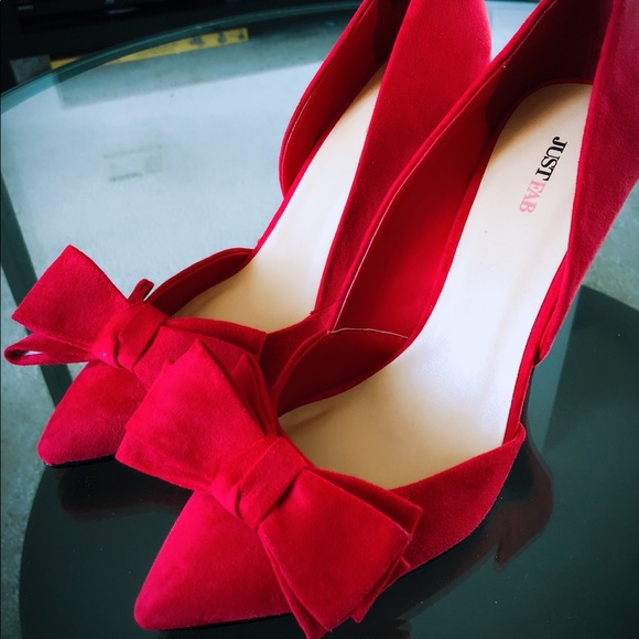JustFab Shoes - RED BOW HEELS 👠